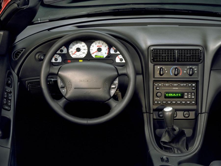  Ford Mustang SVT Cobra 2003 года  (фото 50 из 61)